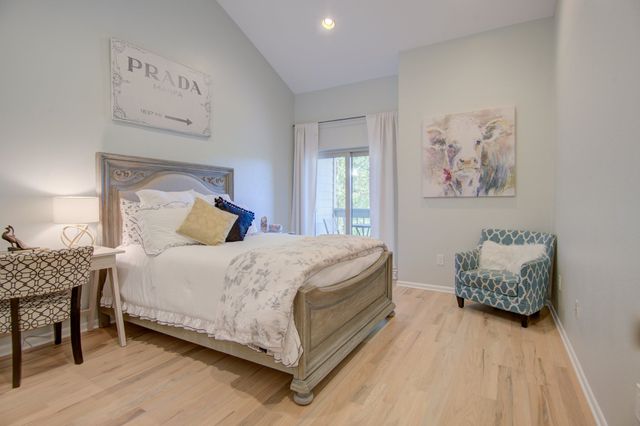 6840 E Northwest Highway, Dallas, TX 75231
