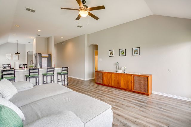 1124 Mourning Dove Drive, Burleson, TX 76028