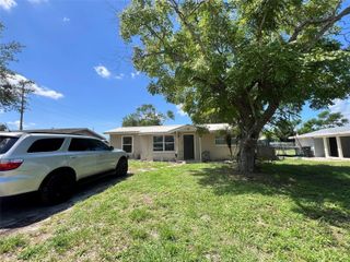 204 4TH JPV STREET, Winter Haven, FL 33880
