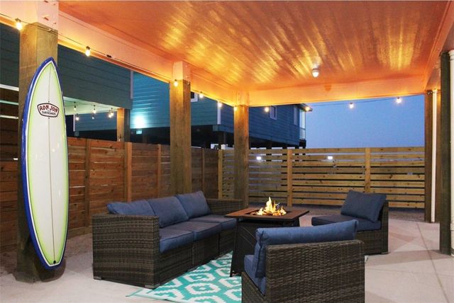 107 Redfish, Port Aransas, TX 78373