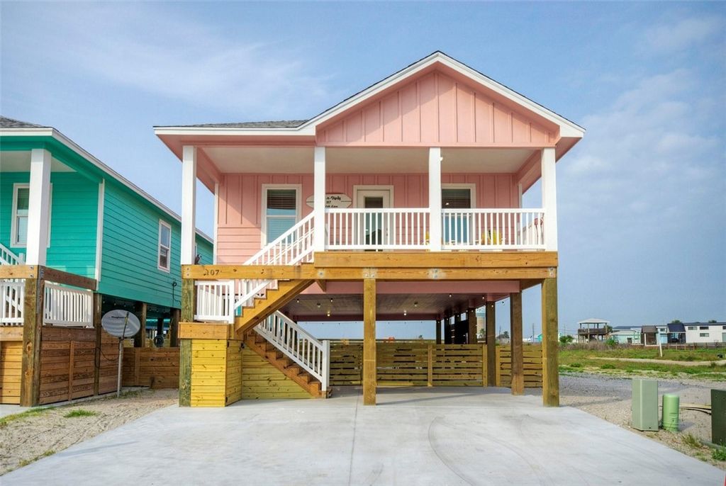 107 Redfish, Port Aransas, TX 78373