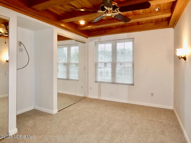 577 Dover Place, Toledo, OH 43605