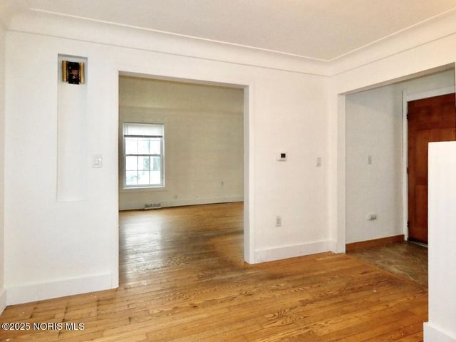 577 Dover Place, Toledo, OH 43605