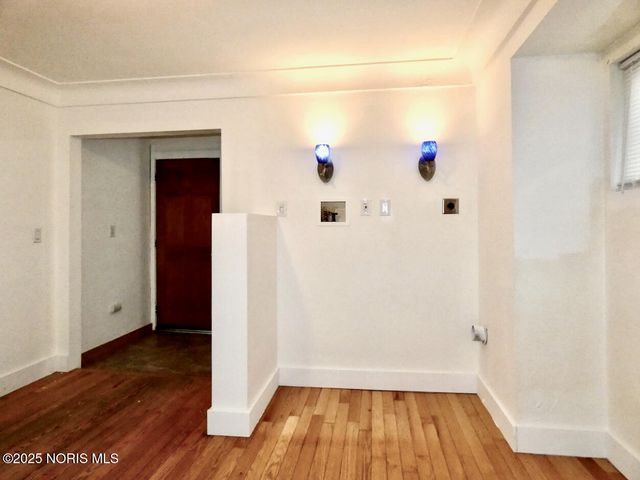 577 Dover Place, Toledo, OH 43605