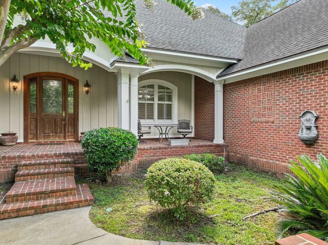 8881 Winged Foot Drive, Tallahassee, FL 32312