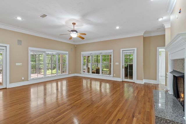 8881 Winged Foot Drive, Tallahassee, FL 32312