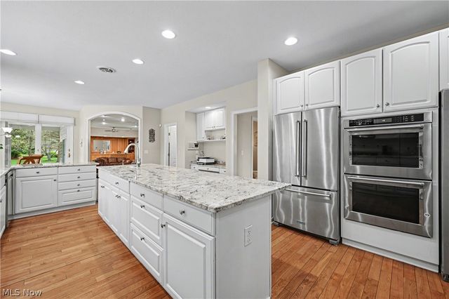 32282 Dakota Run, Avon Lake, OH 44012