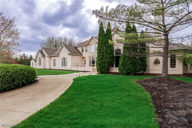 32282 Dakota Run, Avon Lake, OH 44012