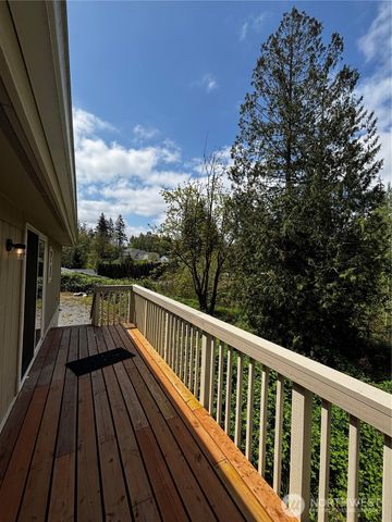 612 197th St. Ct. Avenue Ct E #8, Lake Tapps, WA 98391