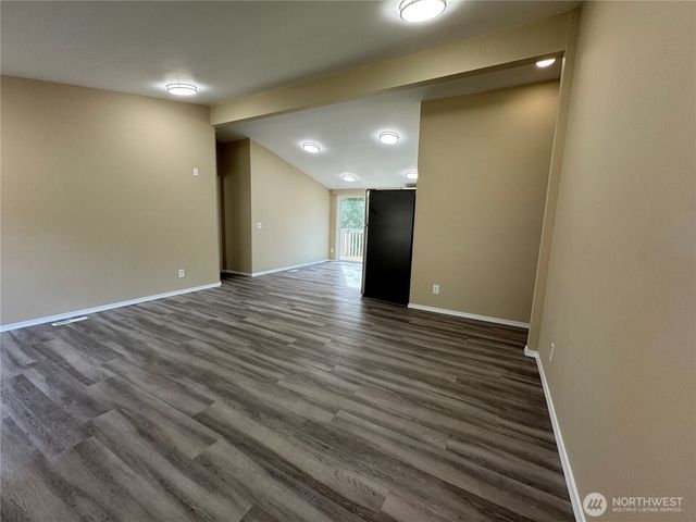 612 197th St. Ct. Avenue Ct E #8, Lake Tapps, WA 98391