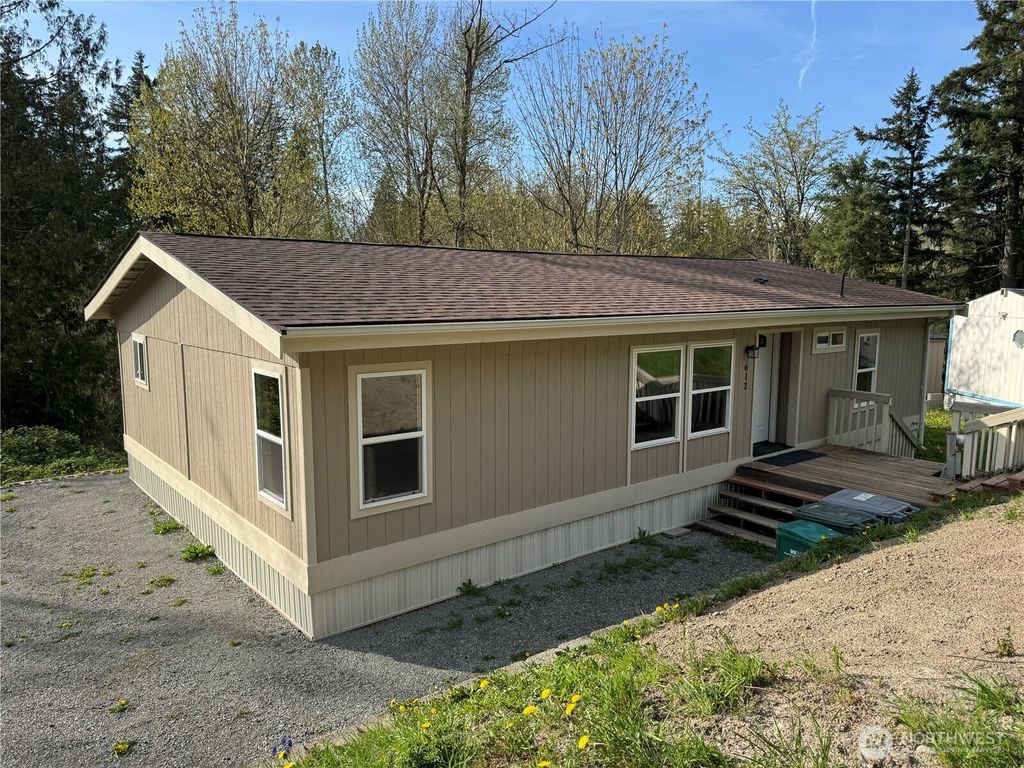 612 197th St. Ct. Avenue Ct E #8, Lake Tapps, WA 98391