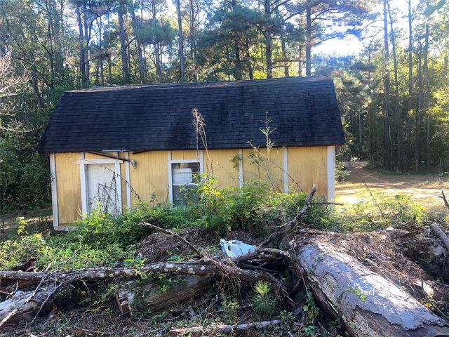 148 Juan Falcon, Livingston, TX 77351