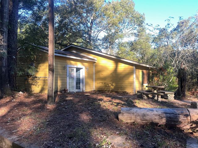 148 Juan Falcon, Livingston, TX 77351