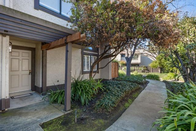 1467 Tyler Park Way, Mountain View, CA 94040