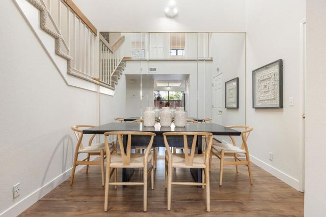 1467 Tyler Park Way, Mountain View, CA 94040