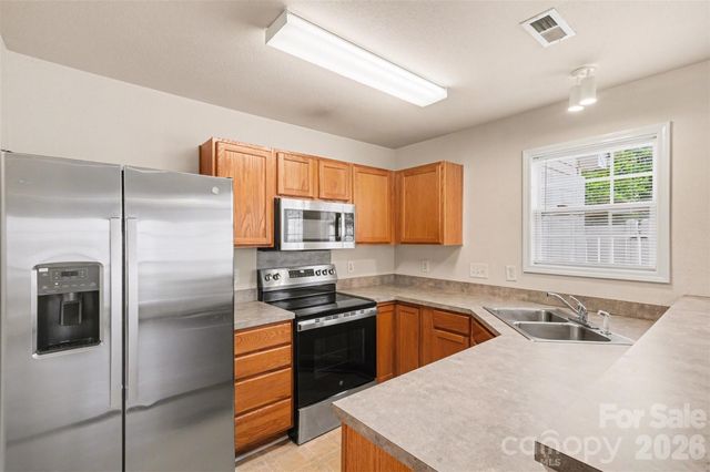 1185 Triece Lane, Charlotte, NC 28215
