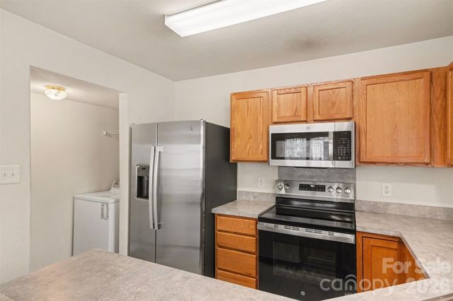 1185 Triece Lane, Charlotte, NC 28215