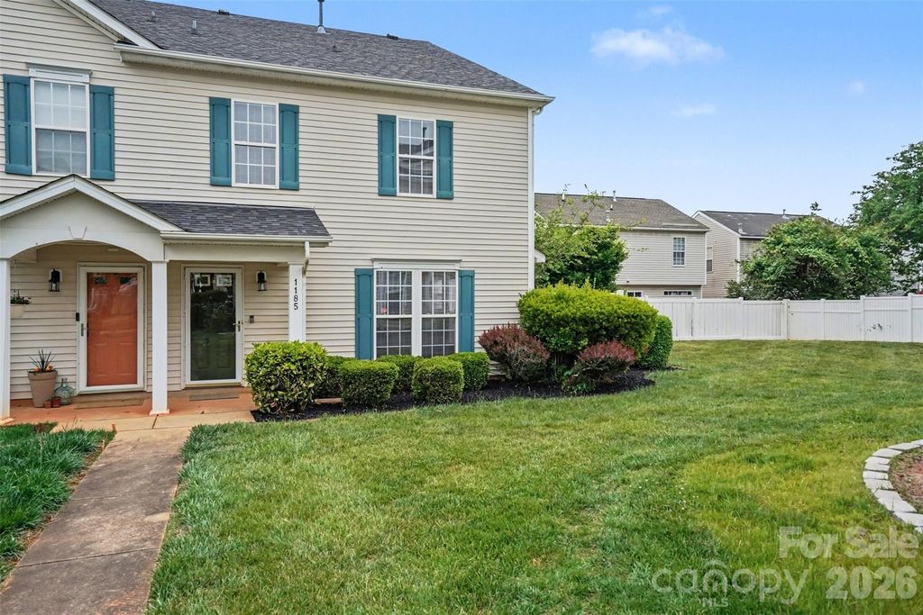 1185 Triece Lane, Charlotte, NC 28215
