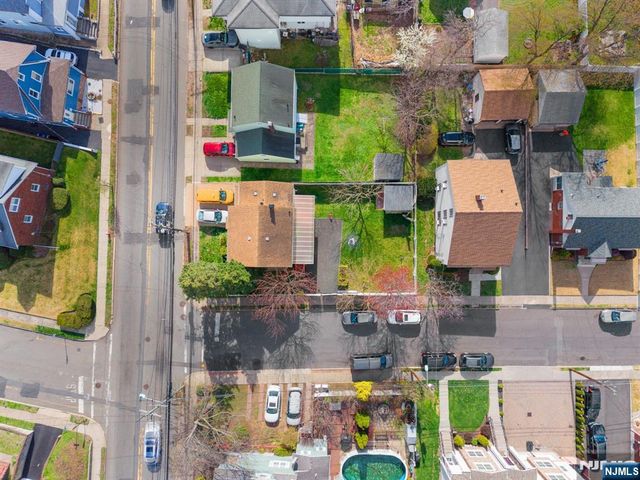 271 Outwater Lane, Saddle Brook, NJ 07663
