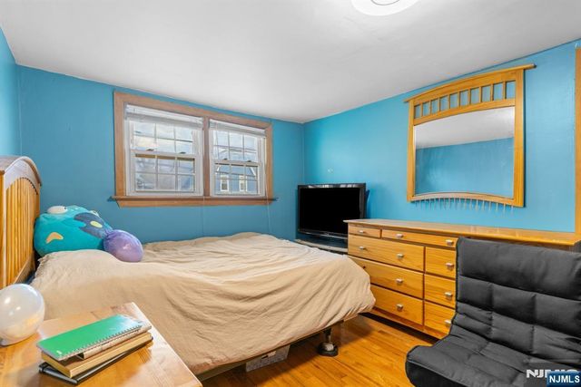 271 Outwater Lane, Saddle Brook, NJ 07663