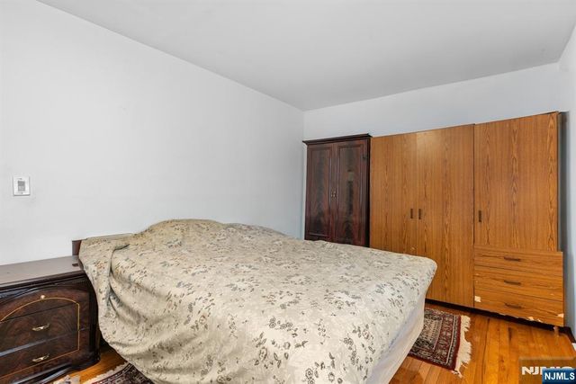 271 Outwater Lane, Saddle Brook, NJ 07663