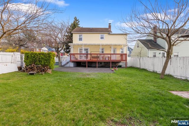 271 Outwater Lane, Saddle Brook, NJ 07663