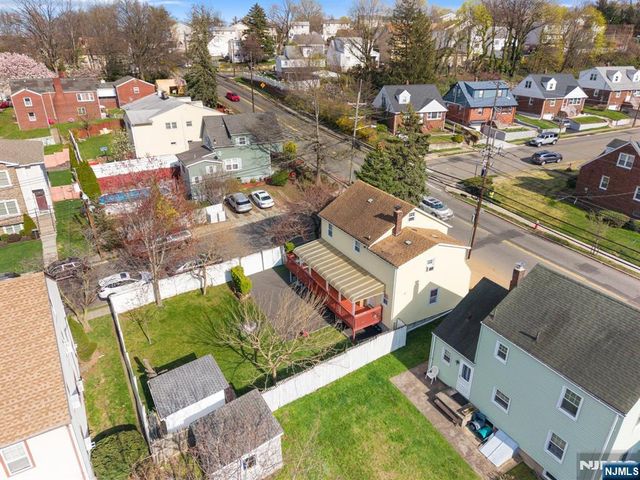 271 Outwater Lane, Saddle Brook, NJ 07663