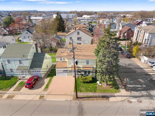 271 Outwater Lane, Saddle Brook, NJ 07663