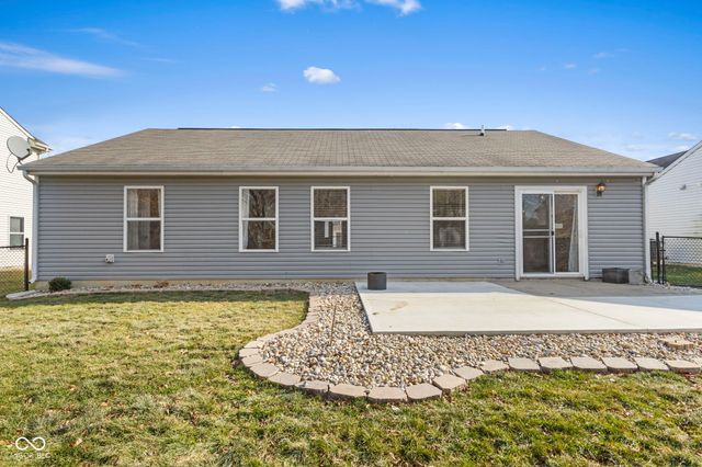 3088 Limber Pine Drive, Whiteland, IN 46184