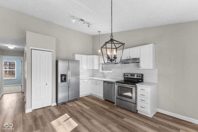 3088 Limber Pine Drive, Whiteland, IN 46184