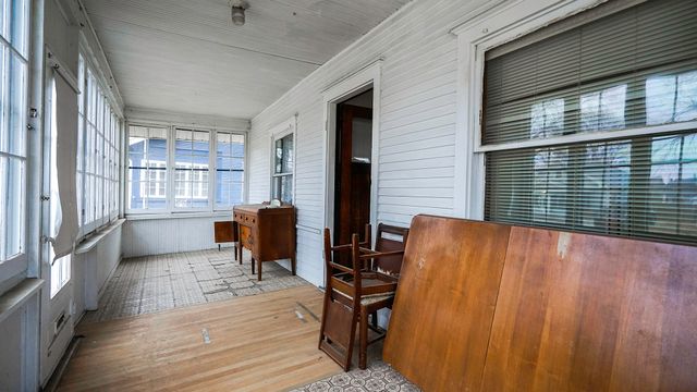 3400 AVENUE B, Council Bluffs, IA 51501