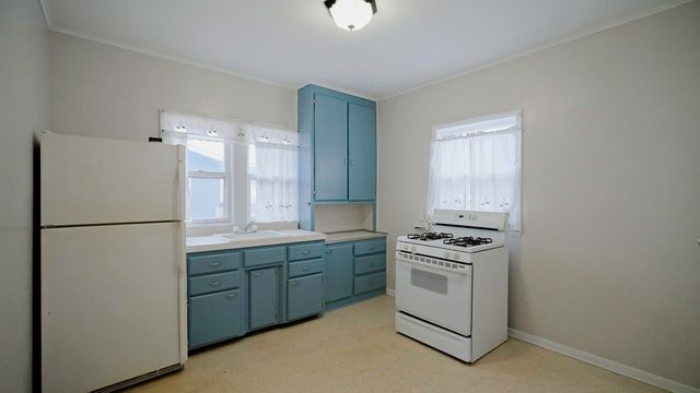 3400 AVENUE B, Council Bluffs, IA 51501