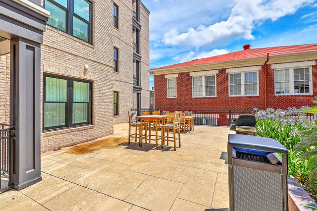 21 George Street 203, Charleston, SC 29401