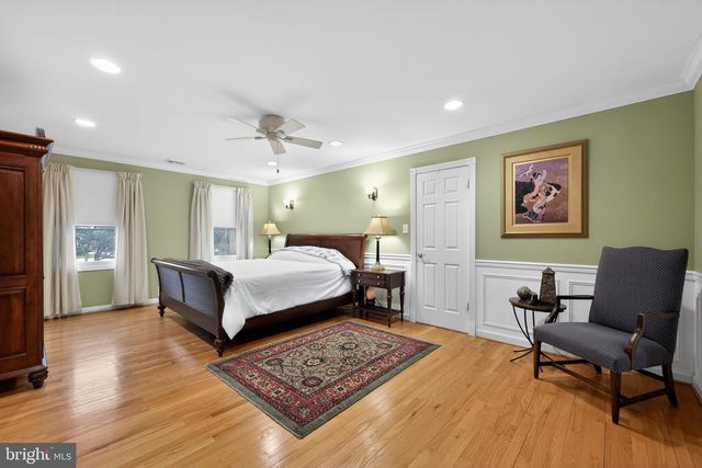 4873 CHURCH RD, Mount Laurel, NJ 08054