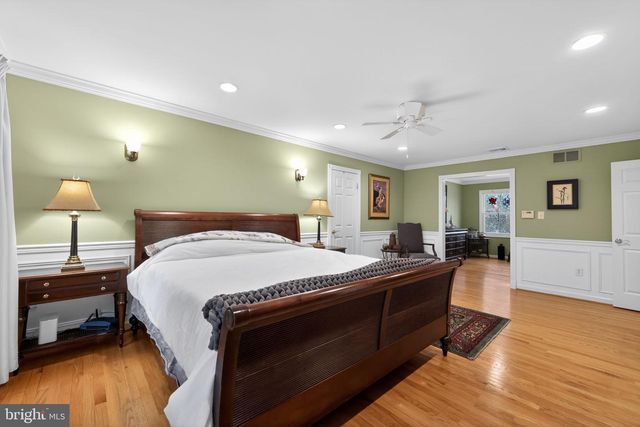 4873 CHURCH RD, Mount Laurel, NJ 08054