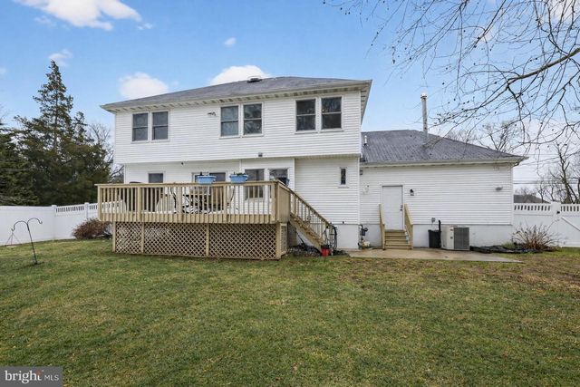 4873 CHURCH RD, Mount Laurel, NJ 08054