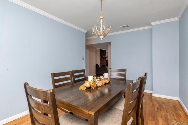 88 E Valley Stream Boulevard 6, Valley Stream, NY 11580