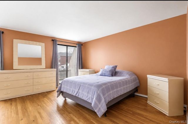 88 E Valley Stream Boulevard 6, Valley Stream, NY 11580