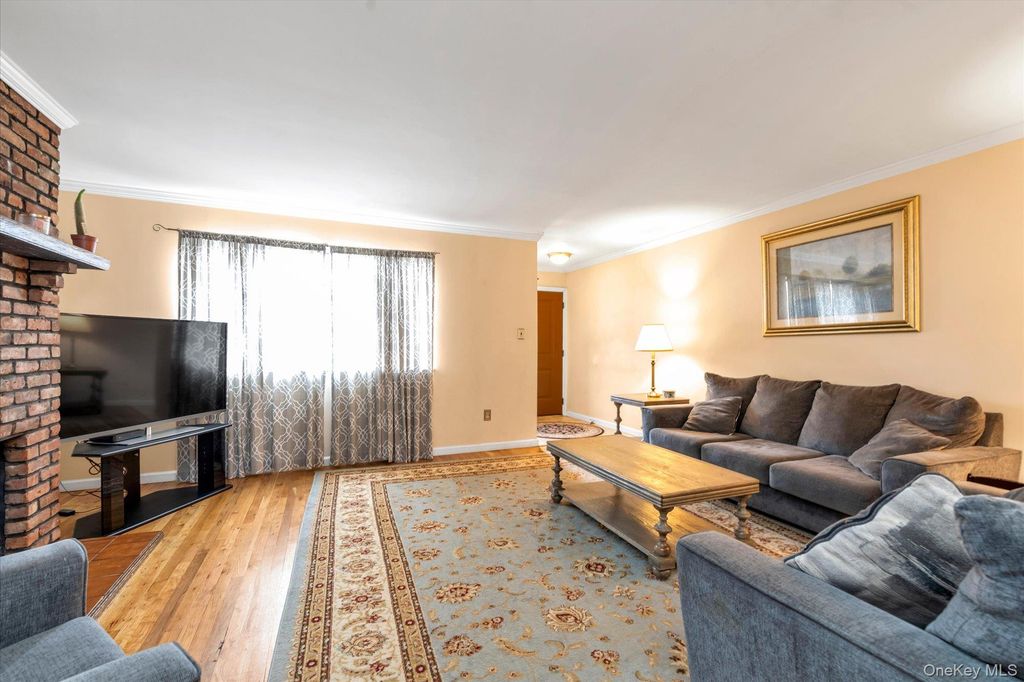 88 E Valley Stream Boulevard 6, Valley Stream, NY 11580 — photo 3