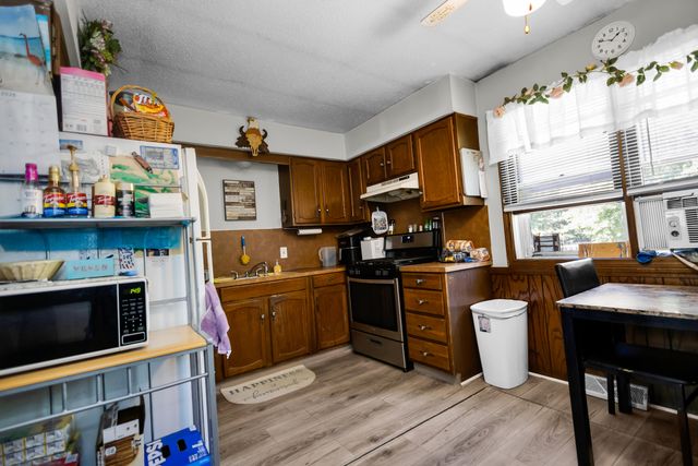 661 - 663 Coleman Street Se, Gaines Twp, MI 49548