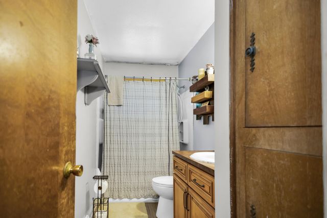661 - 663 Coleman Street Se, Gaines Twp, MI 49548