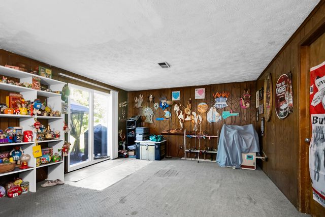 661 - 663 Coleman Street Se, Gaines Twp, MI 49548