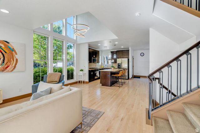 10536 S TOPVIEW RD, South Jordan, UT 84009