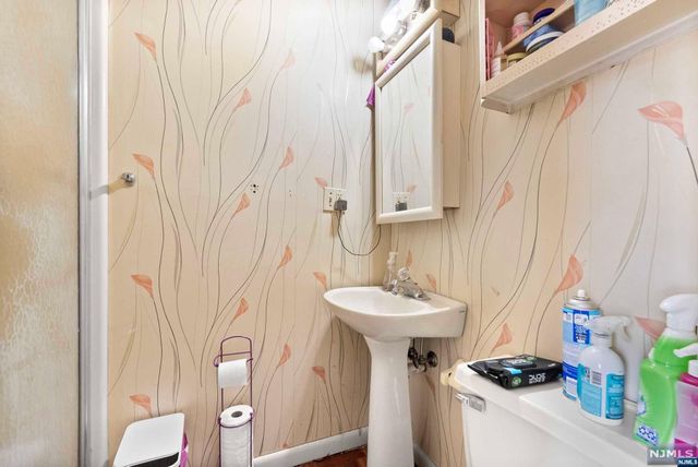 1439 46th Street, North Bergen, NJ 07047