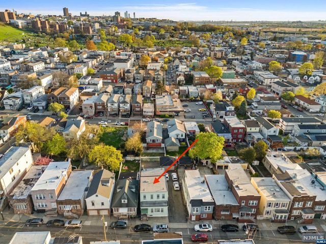 1439 46th Street, North Bergen, NJ 07047