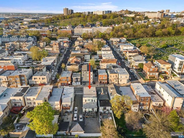 1439 46th Street, North Bergen, NJ 07047