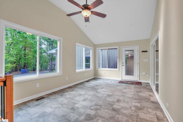 189 Friendly Circle, Saluda, NC 28773