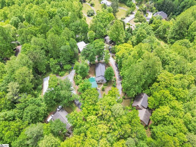 189 Friendly Circle, Saluda, NC 28773