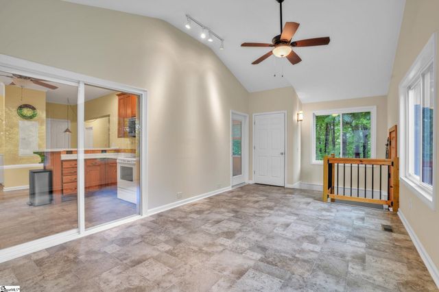 189 Friendly Circle, Saluda, NC 28773