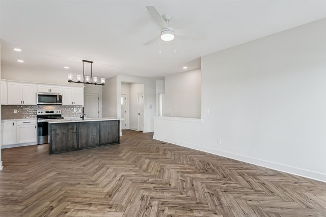 1113 W Trek Cir, Goddard, KS 67052